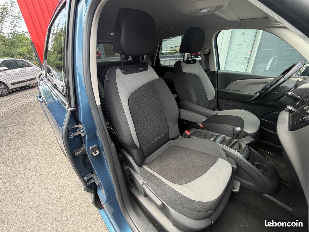 CITROEN C4 PICASSO 1.2 / 130cv / Intensive / SUIVI COMPLET / TOUT A JOUR (image 10)