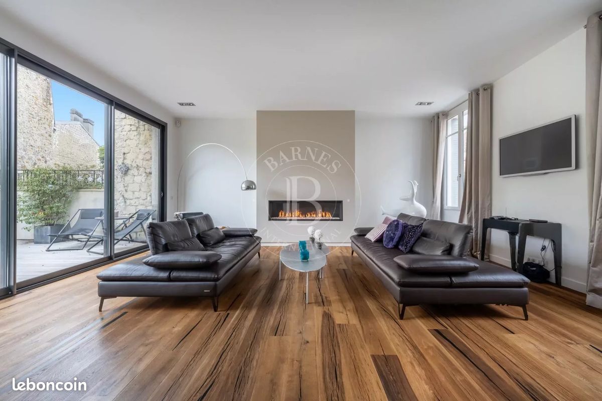 Maison 8 pièces 250 m² · à Saint-Germain-en-Laye · 250 m² · 2 500 000 €