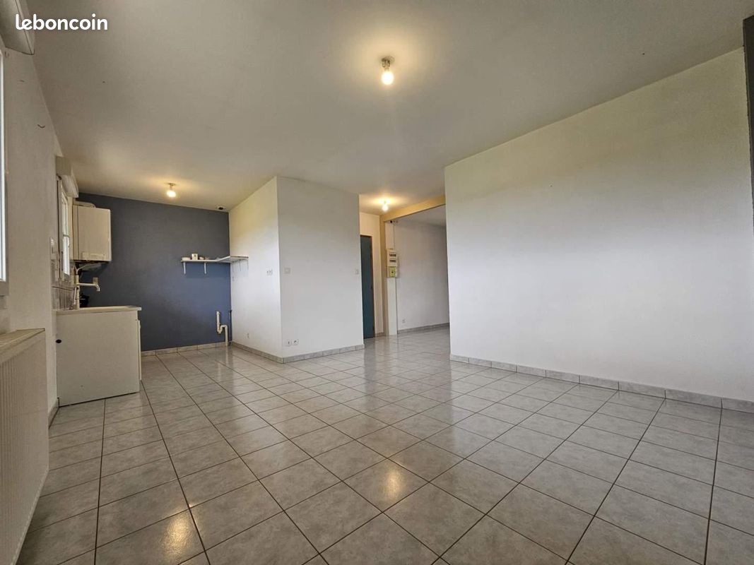 Appartement 2 pièces 42 m² · à Viré · 42 m² · 400 €/mois