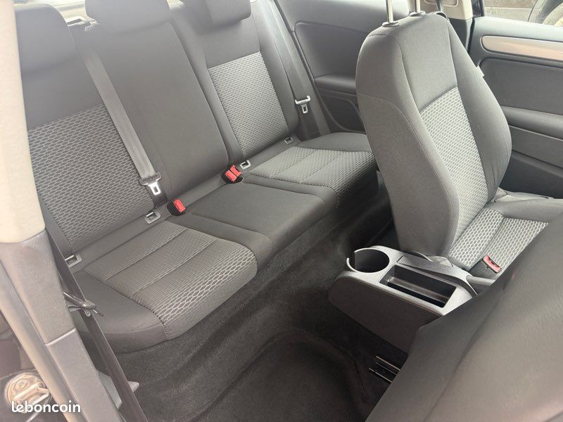 Volkswagen Golf VI TrendLine 1.4i 80 cv 06/2011 Clim Distribution, Embrayage neufs (image 5)