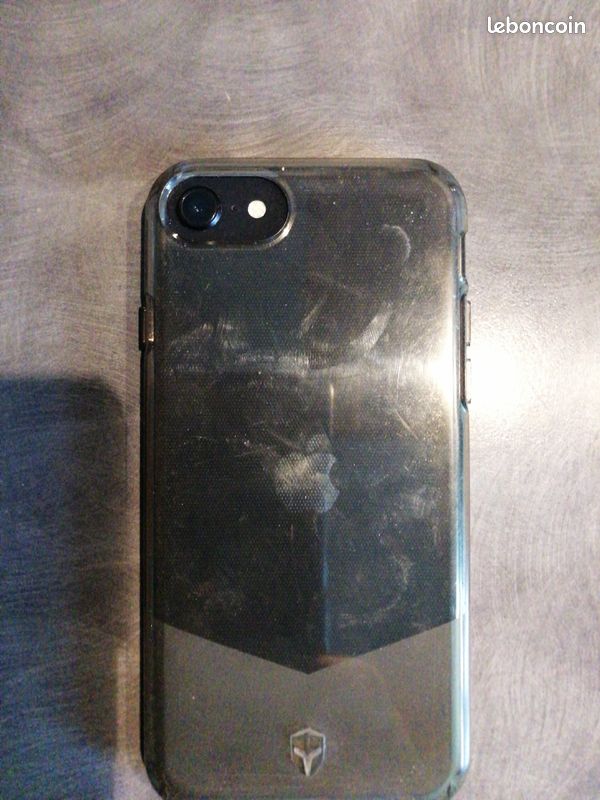 Iphone SE 2020 (image 1)