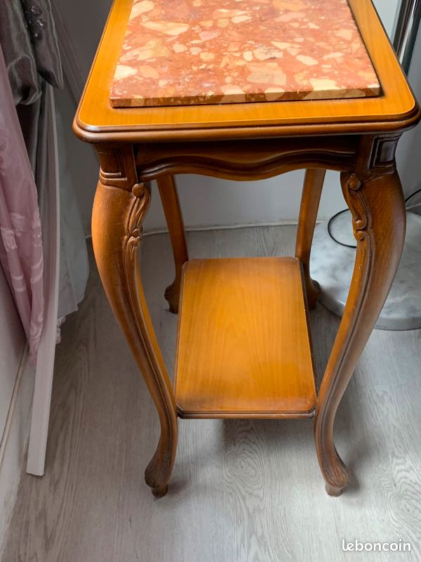 Table d’appoint plateau marbre (image 1)