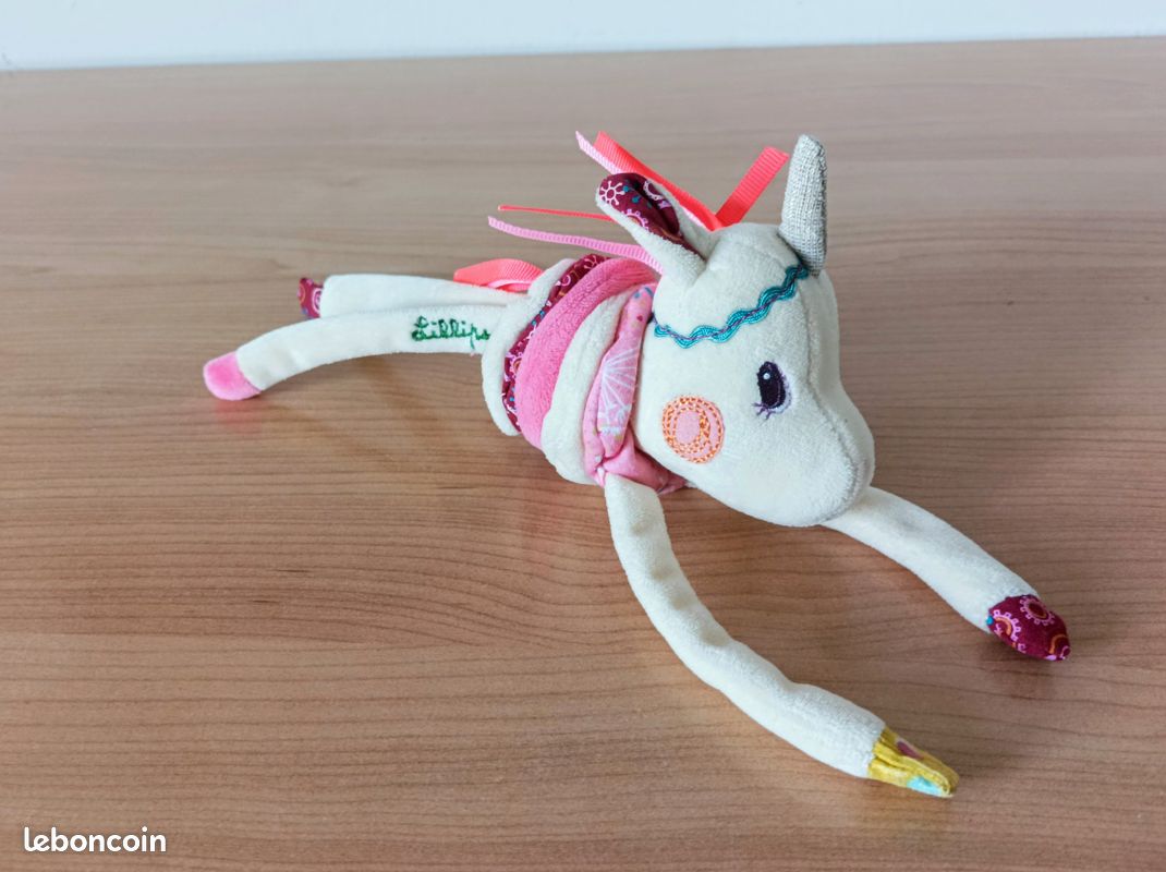 Les Lilliputiens Doudou Vibreur Louise la Licorne Jeux Jouets