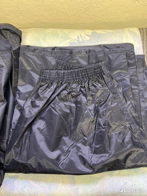 Vêtements de pluie, veste et pantalon (image 2)