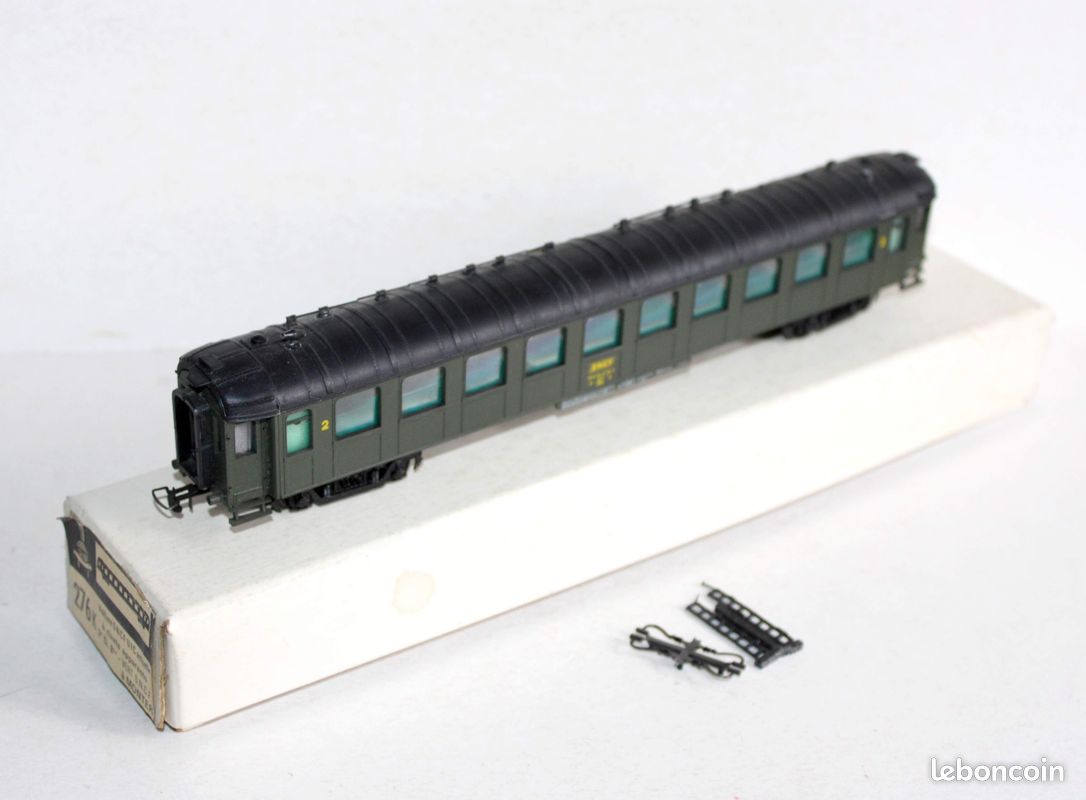 Locomotive SNCF Type 201 TY Échelle HO - Neuf, Alimentation CC, Couleur Gris/Vert, Marque France Trains