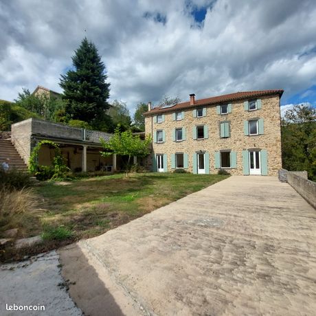 Maison 12 pièces 307 m²