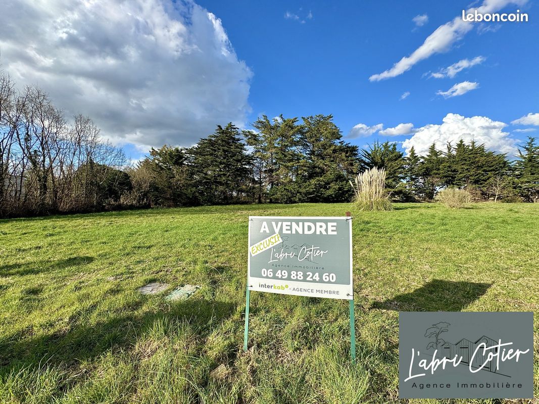 Terrain 1500 m² · au Fenouiller · 1 500 m² · 358 400 €