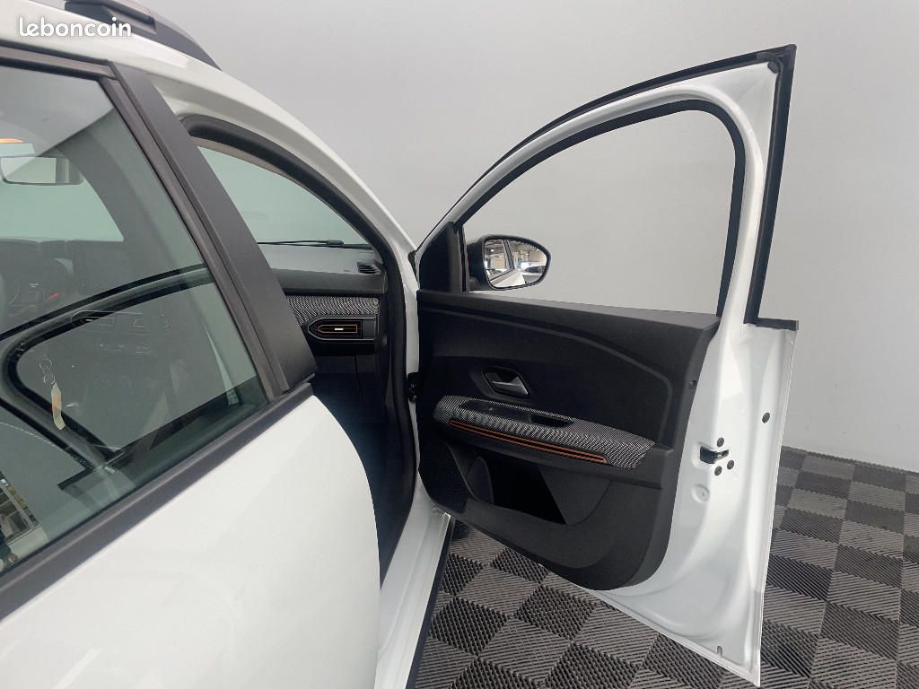 Dacia Sandero ECO-G 100 Stepway Expression (image 19)