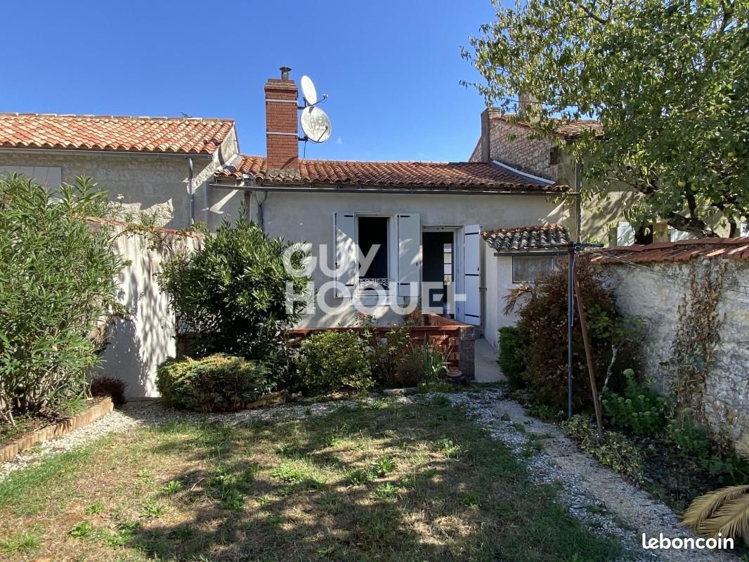 Maison 4 pièces 94 m² · à Fontenay-le-Comte · 94 m² · 149 100 €