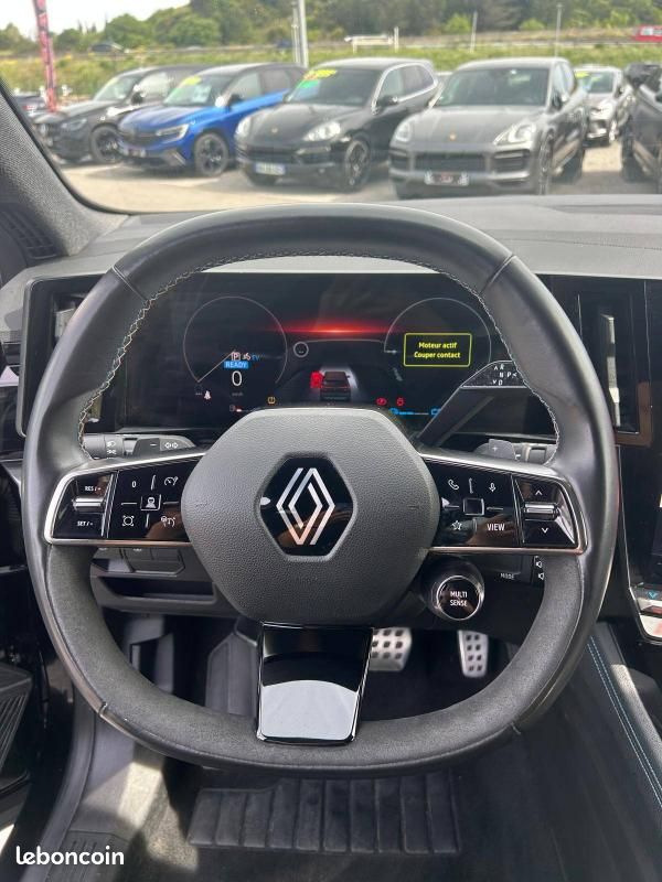 Renault Austral E-Tech hybrid 200 Iconic esprit Alpine (image 32)