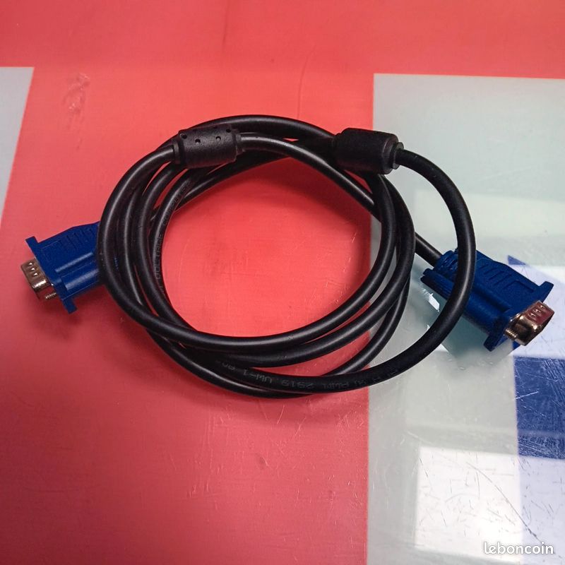 Cable vga 1m50 neuf (image 1)
