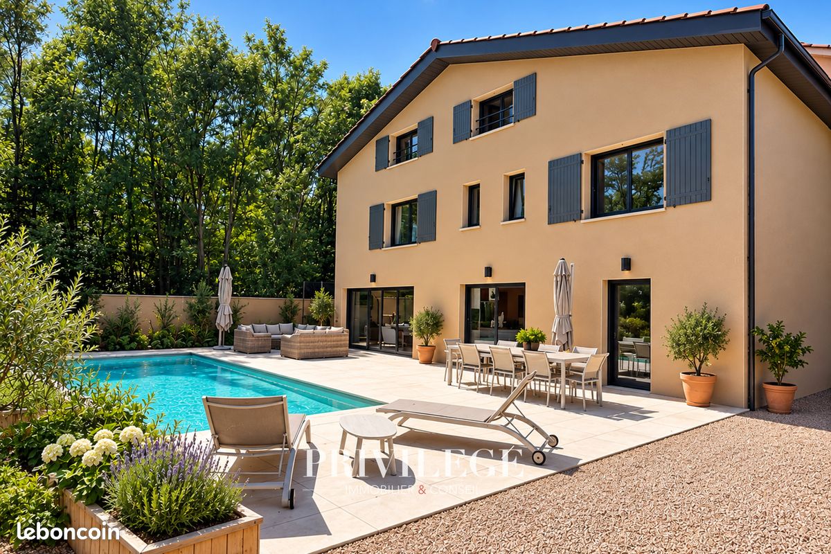 Maison 6 pièces 180 m² · à Écully · 180 m² · 990 000 €
