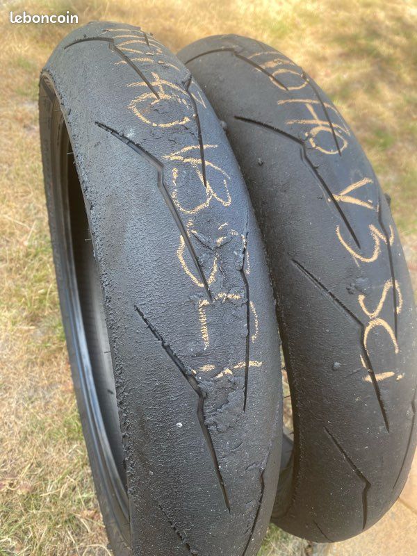 Avant pirelli supercorsa V3 SC1 110/70R17 (image 3)