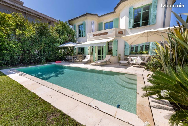 Maison 6 pièces 200 m² · à Antibes · 200 m² · 1 950 000 €