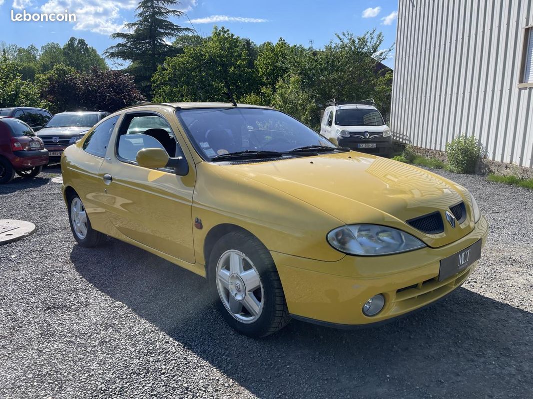 RENAULT MEGANE Mégane Coupé 16S 110 cv | SORT DE REVISION - DISTRIBUTION FAITE (image 10)