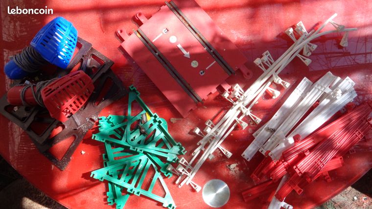 scalextric circuit : Gros lot de rails et divers