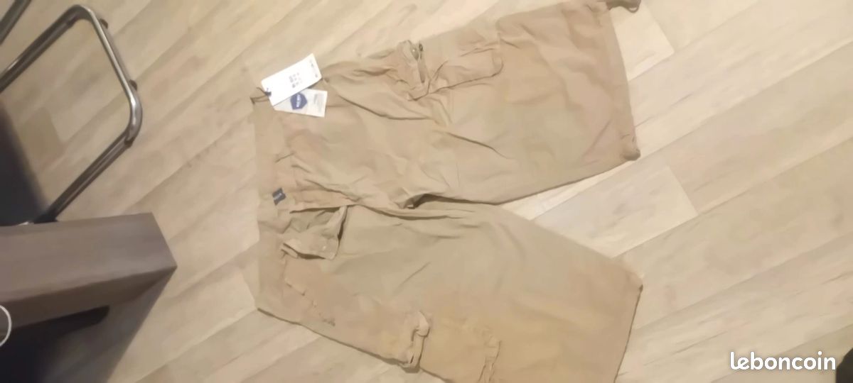 Je vend un pantacourt (image 1)