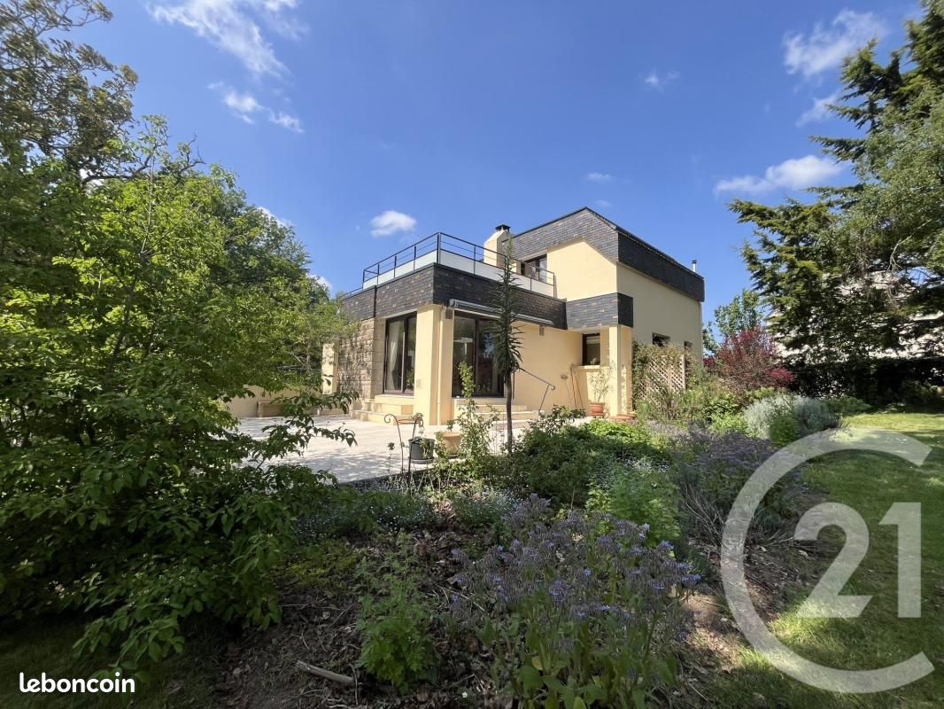 Maison 5 pièces 153 m² · à Guidel · 153 m² · 549 900 €