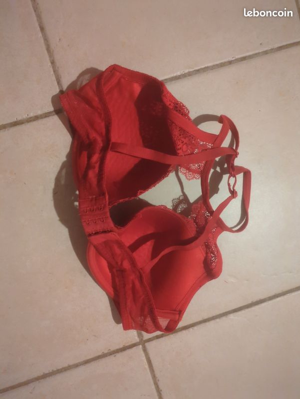 Soutien gorge 90 C marque coupée (image 3)