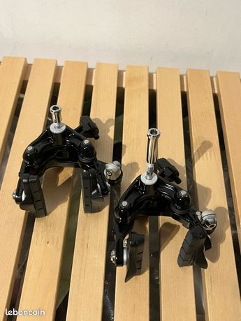 Jeu De Freins Shimano 105 R7000 - Leviers Courte Portée ST-R7025 + étriers BR-R7000 - Occasion