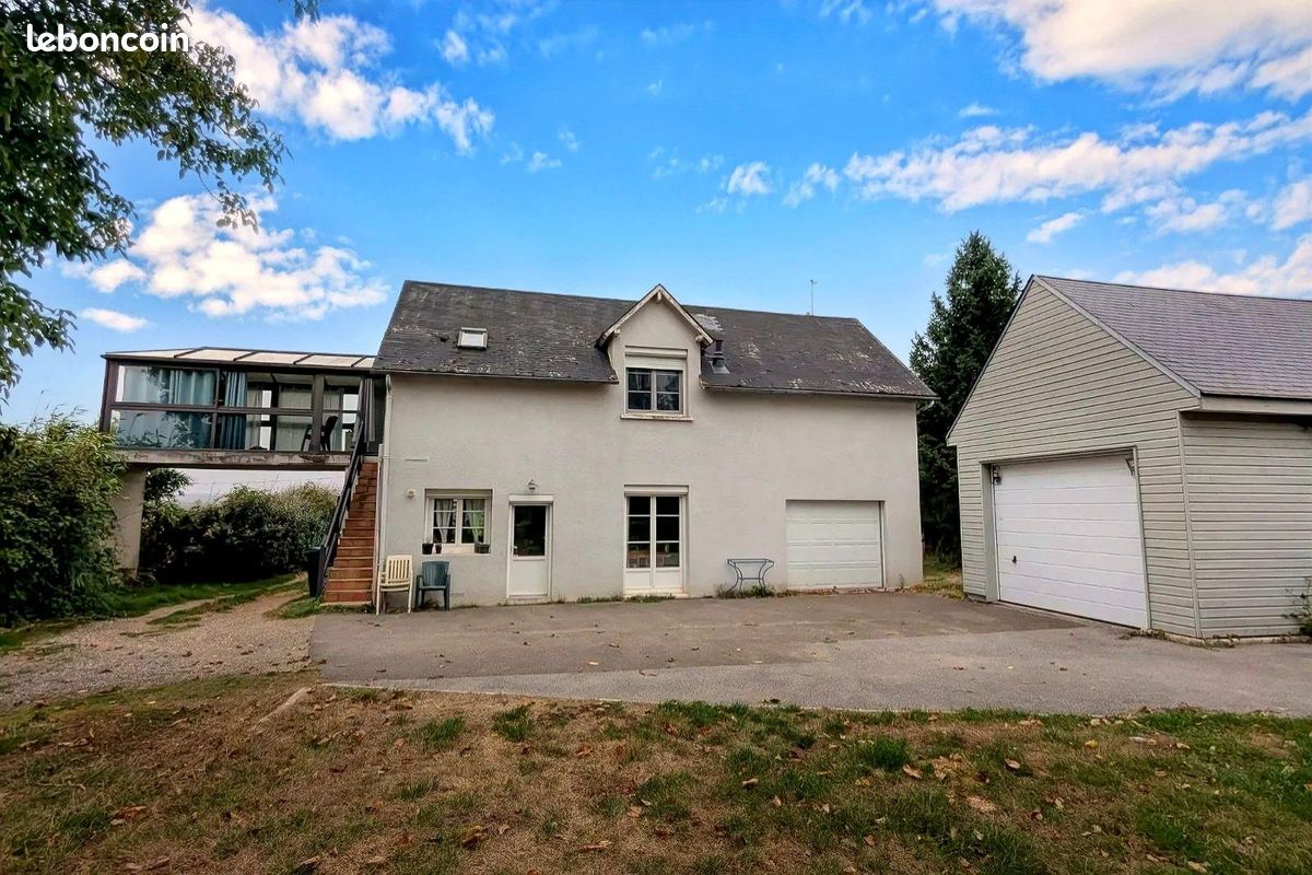 Maison 2 pièces 82 m² · à Arcisses · 82 m² · 127 200 €