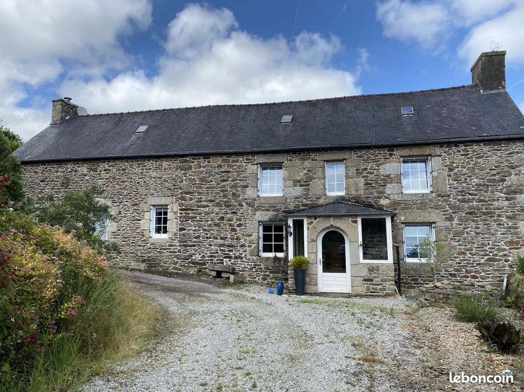 Maison 4 pièces 136 m² · à Pont-Melvez · 136 m² · 191 900 €