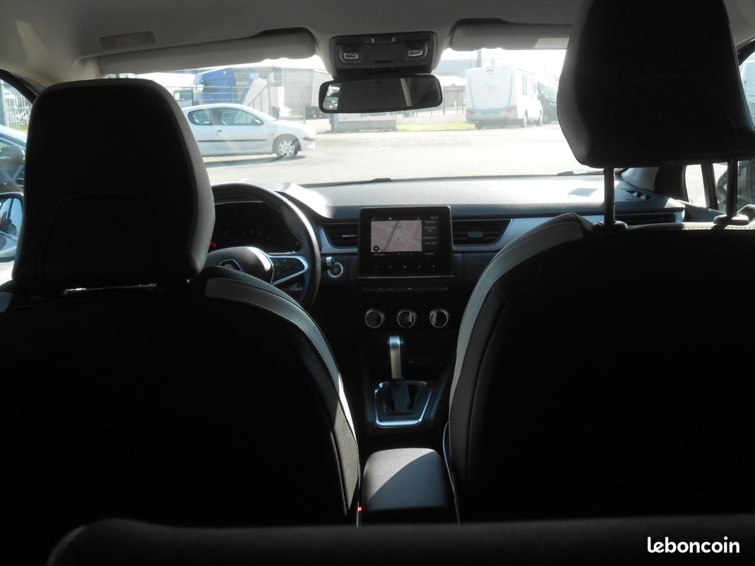 RENAULT CAPTUR TCe 130 EDC FAP Intens (image 13)