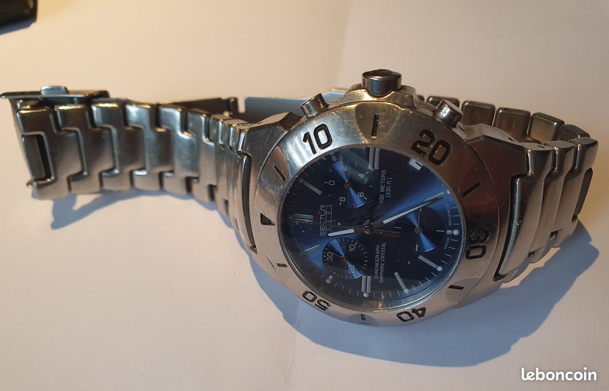 Montre Homme Sector 540 - Cadran Bleu, Verre Saphir, Boîtier Acier 41mm - Neuf Avec Boîte