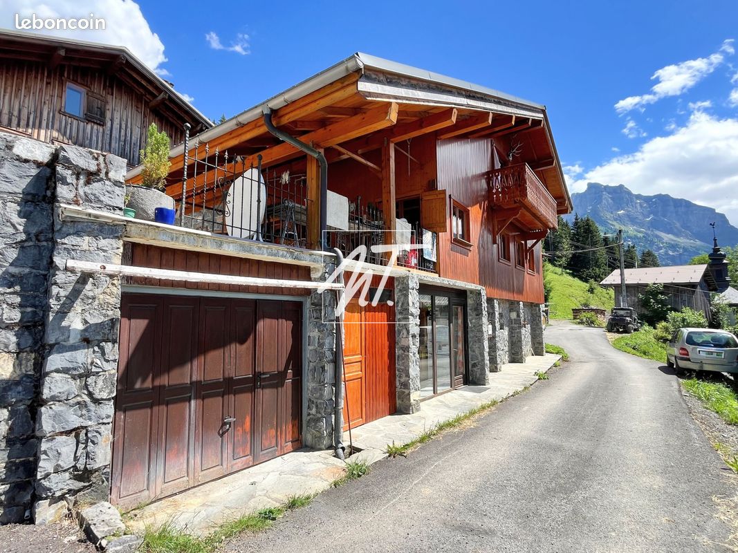 Maison 6 pièces 277 m² · à Sixt-Fer-À-Cheval · 277 m² · 698 000 €