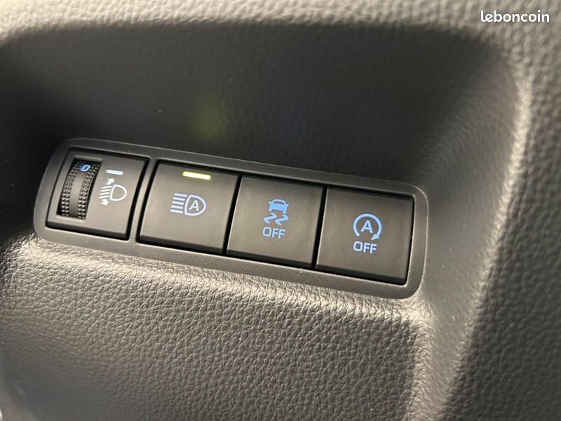 Toyota aygo x 1.0 S-CVT 72 Design (image 16)