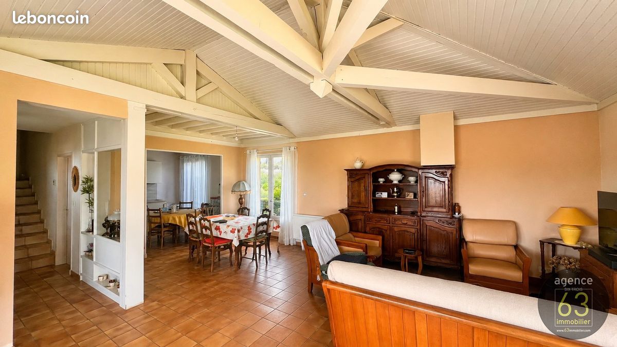Maison 5 pièces 130 m² · à Clermont-Ferrand · 130 m² · 317 000 €