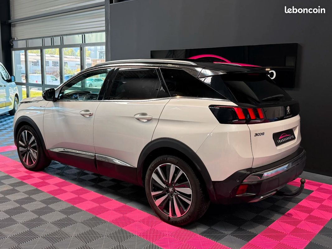 PEUGEOT 3008 165ch GT Line MOTEUR A CHAINE/ Toit ouvrant/ Sièges cuir/Apple Carplay 16880 (image 3)