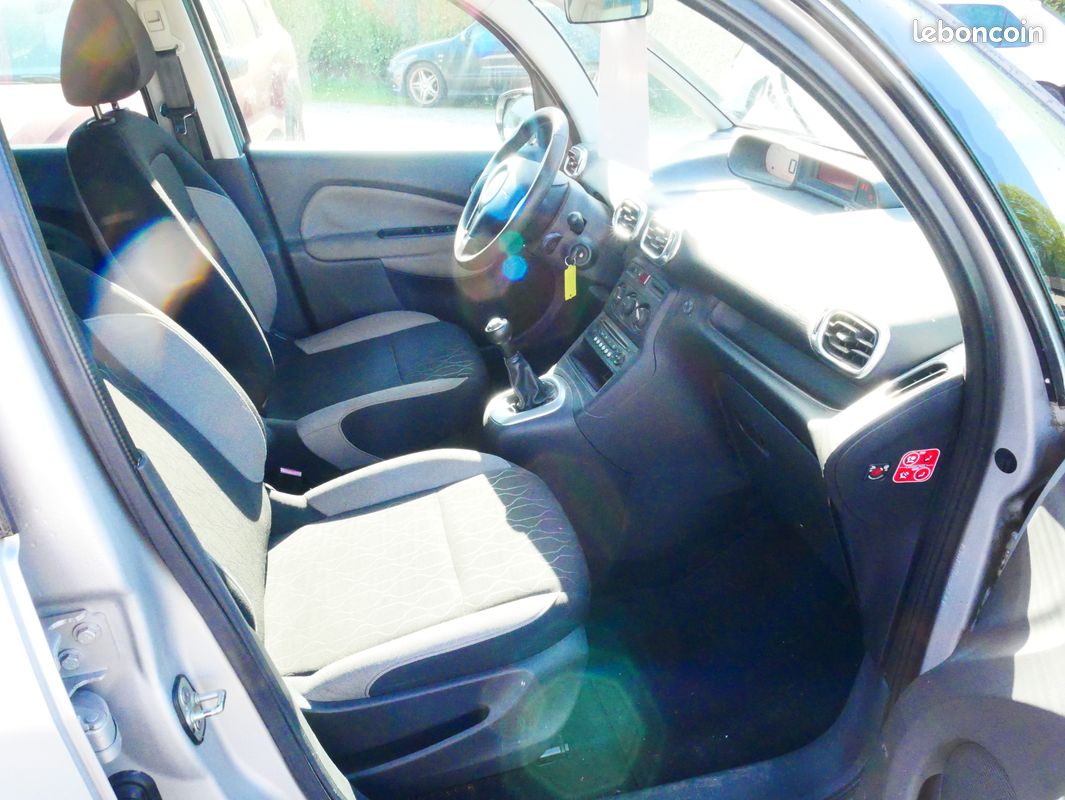 Citroen c3 picasso collection 1.4 95cv 67650km d origine clim ct 2028 gtie 1 an (image 5)