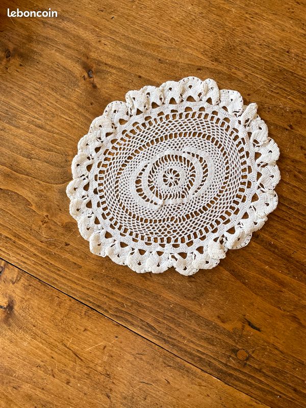 Grande Nappe Ovale Art Déco Au Crochet - Fait Main, Coton Blanc Mat - 135x170 Cm