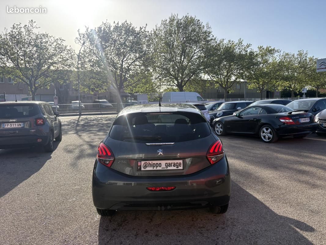 Peugeot 208 1.6 BLUEHDI 100CV ACTIVE (image 3)