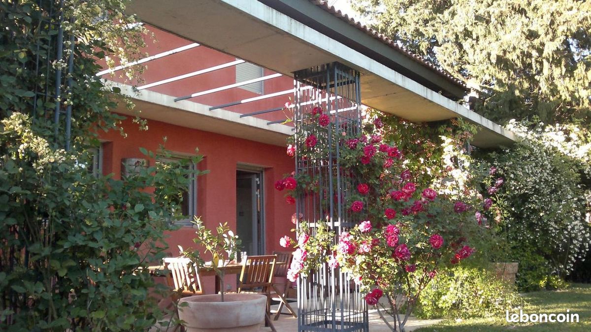 Maison 6 pièces 170 m² · à Aix-en-Provence · 170 m² · 2 994 €/mois