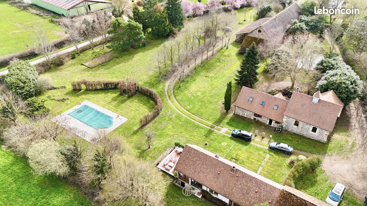 Maison 23 pièces 641 m² · à Montluçon · 641 m² · 489 000 €
