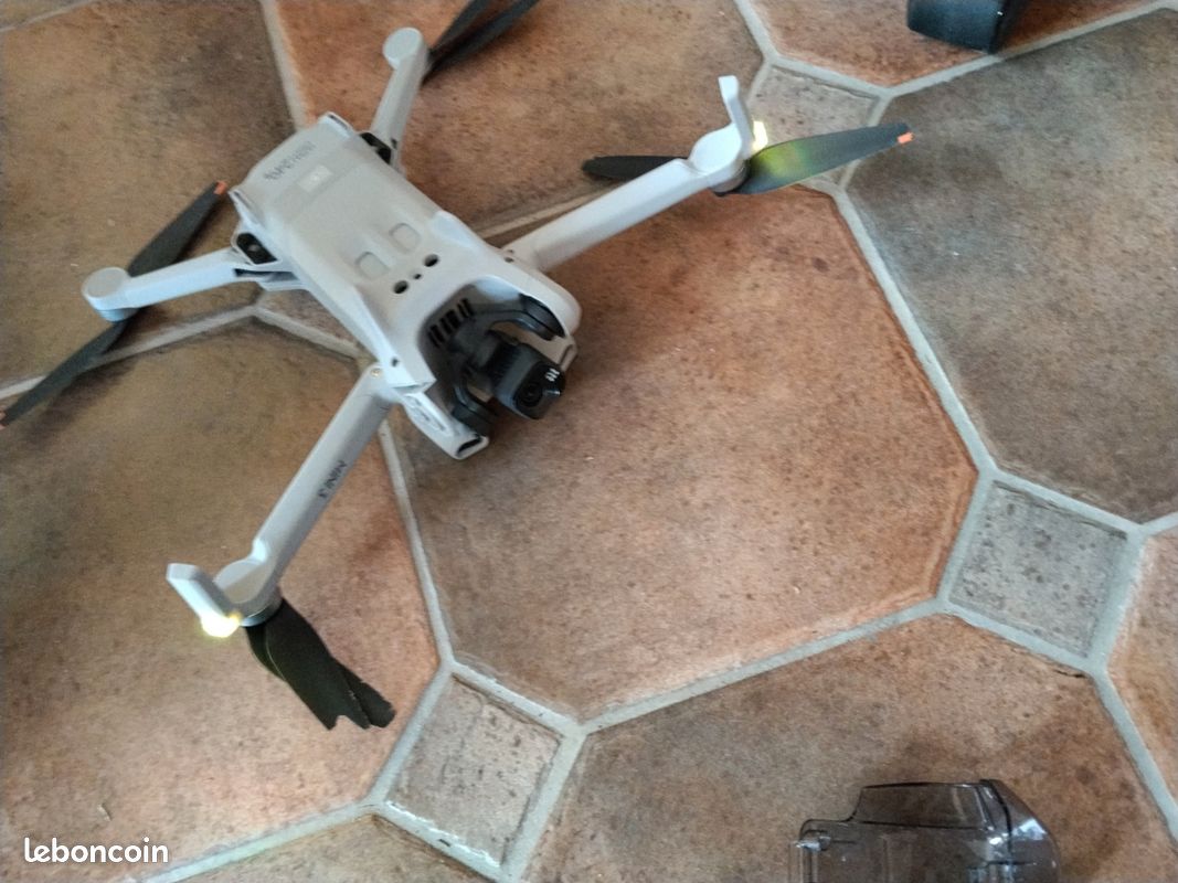 Drone DJI Mini 3 pour pièces (image 4)