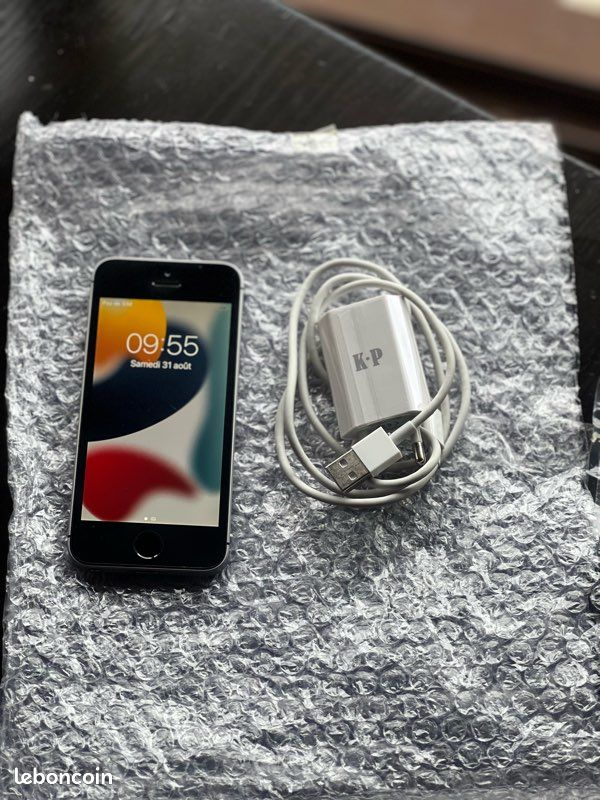 IPhone SE (image 1)