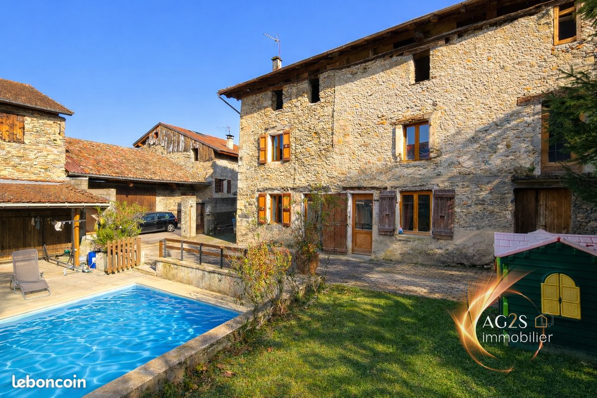 Maison 6 pièces 121 m² · à Saint-Maximin · 121 m² · 329 000 €
