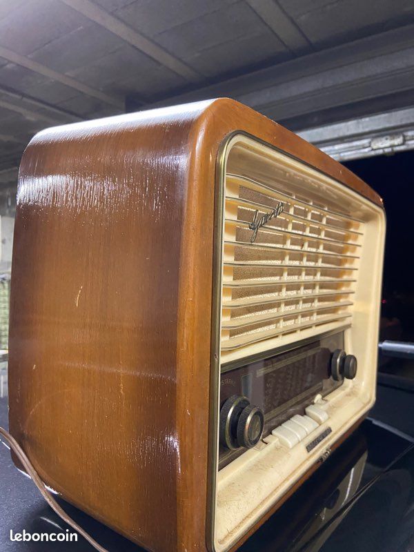 Poste de radio vintage Telefunken Gavotte 55 (image 2)