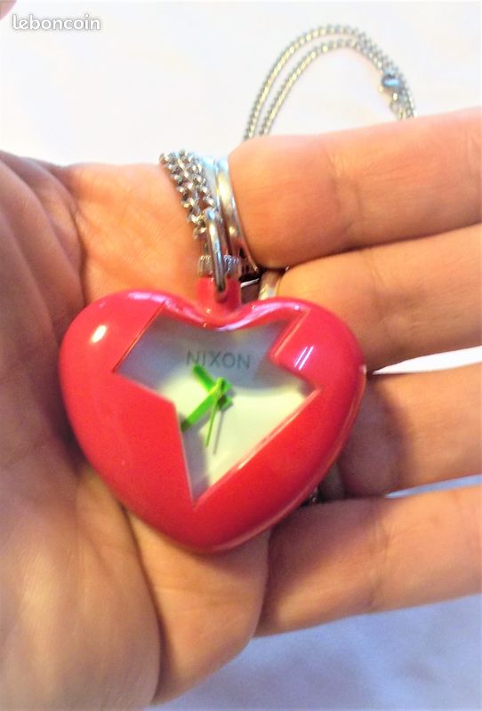 Montre-Pendentif NIXON "Heart Beaker" (image 1)