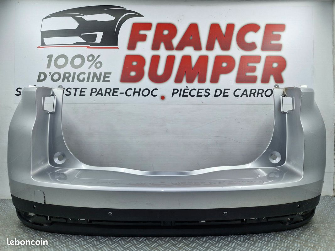 Pare-choc arrière Renault Grand Scénic 4 7 places avec emplacements radars (à partir de 10/2016) occasion d'origine (image 1)