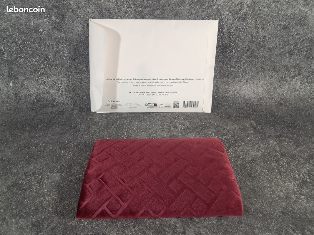 Q2 013 – GUERLAIN – petite trousse automne rouge (image 2)