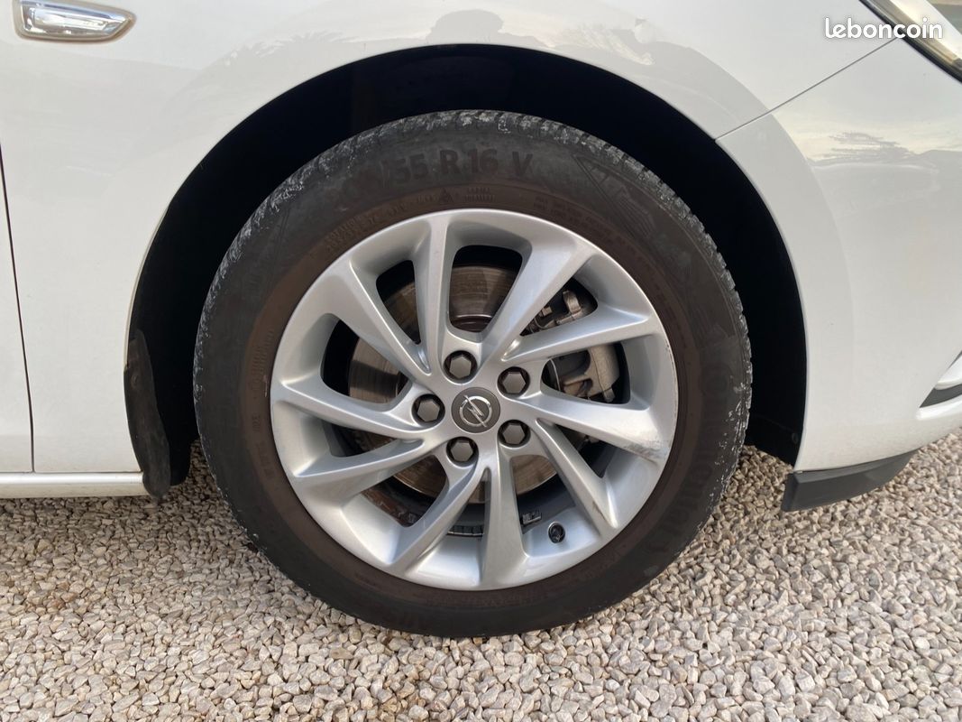 Opel Astra 1.6 CDTI (image 9)