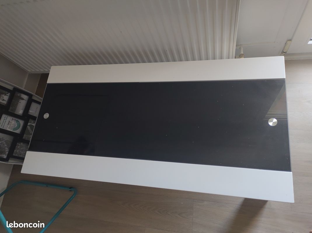 Une table en laque (image 3)