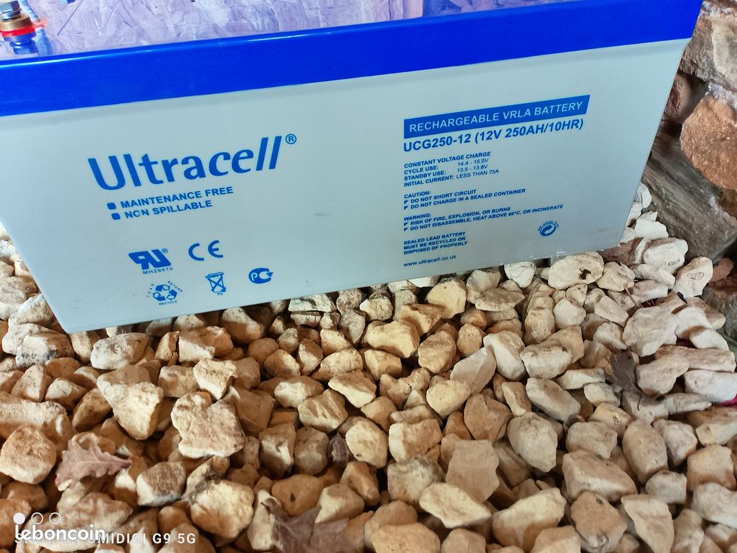 Batterie solaire gel 250ah (image 1)