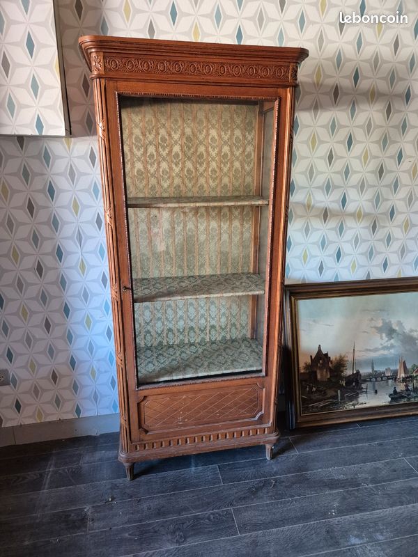 Argzntier vitrine (image 1)