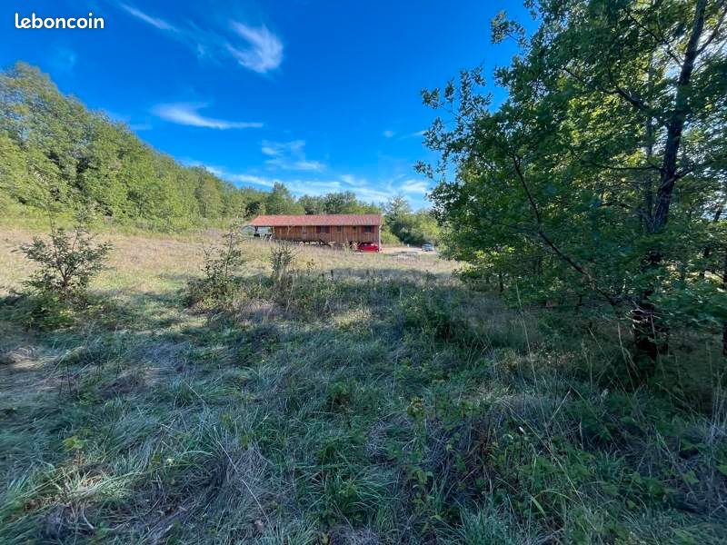 Terrain 4700 m² · à Cazals · 37 000 €