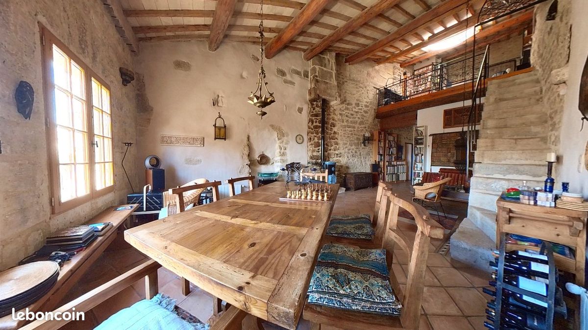 Maison 8 pièces 324 m² · à Nézignan-l'Évêque · 324 m² · 395 000 €